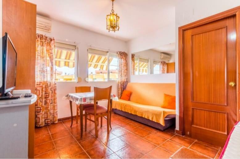 Estudio Con Vistas En Torremolinosアパートメント エクステリア 写真